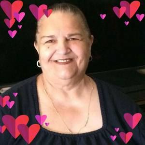 Meet your Posher, Cynthia